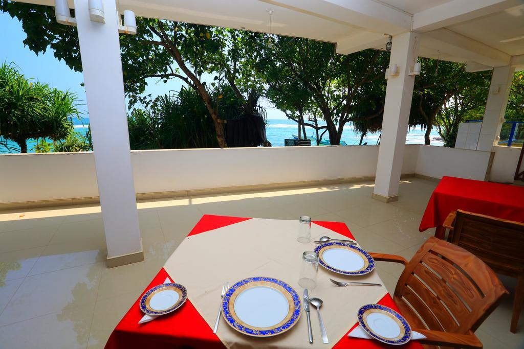 Paradise Beach Resort & Diving School Mirissa Ngoại thất bức ảnh