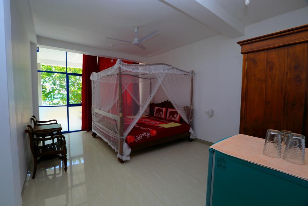 Paradise Beach Resort & Diving School Mirissa Ngoại thất bức ảnh